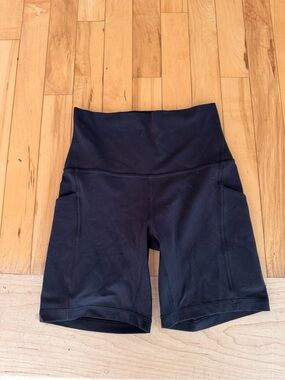 lululemon athletica Black High-Rise Bike Shorts with Side Pockets